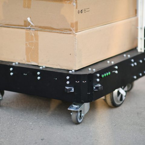 Robot v100, photo 3